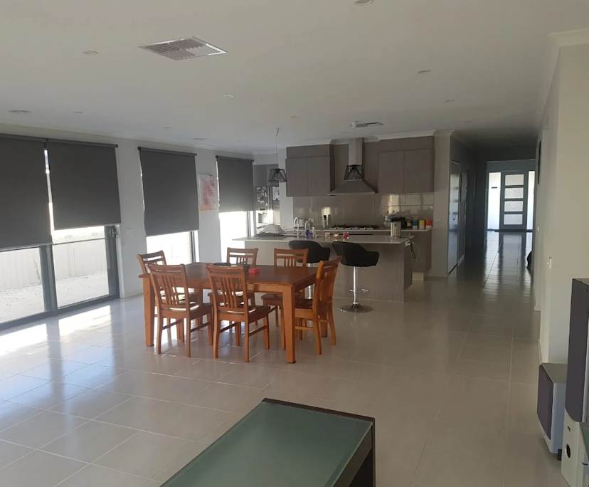 $235, Share-house, 5 bathrooms, Pakenham VIC 3810
