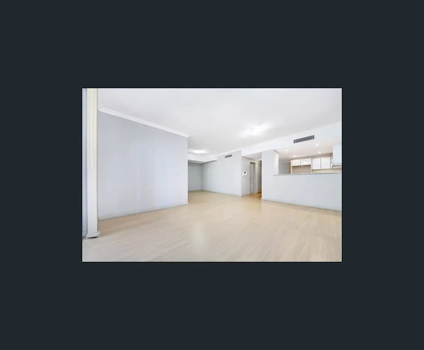 Unfurnished room in a flatshare