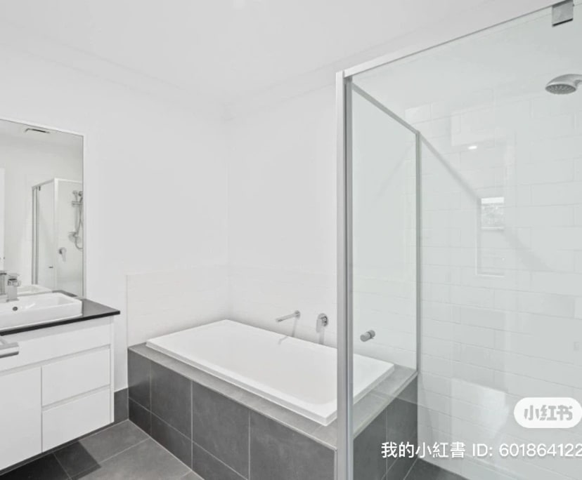 $300, Share-house, 4 bathrooms, Redbank QLD 4301