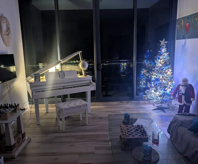 Furnished room with ensuite in a flatshare