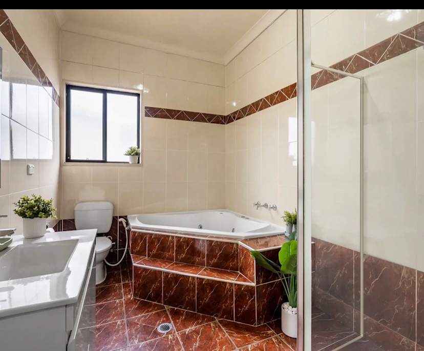 Unfurnished room in a share house