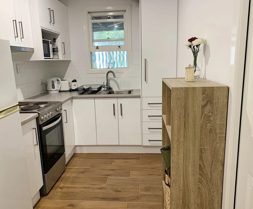 Granny Flat for Rent in Oxley, Brisbane 290, Unfu...