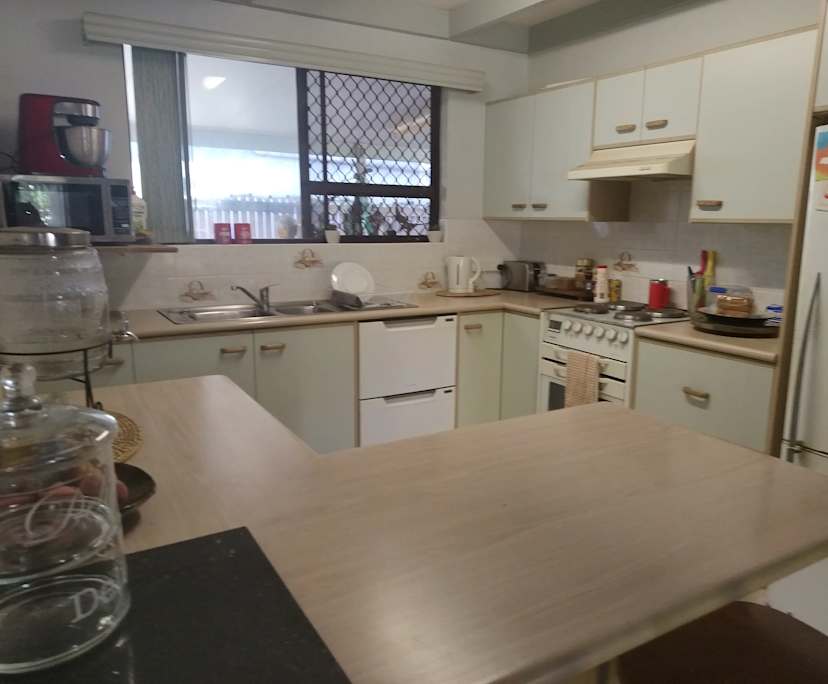 Room in a share house