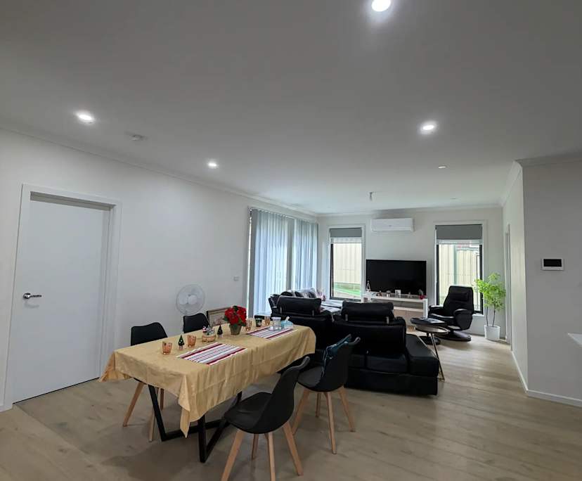 Room with ensuite in a share house