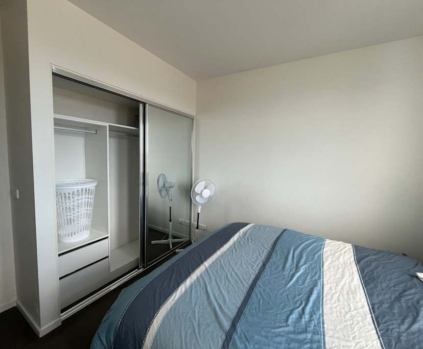 Furnished room with own bathroom