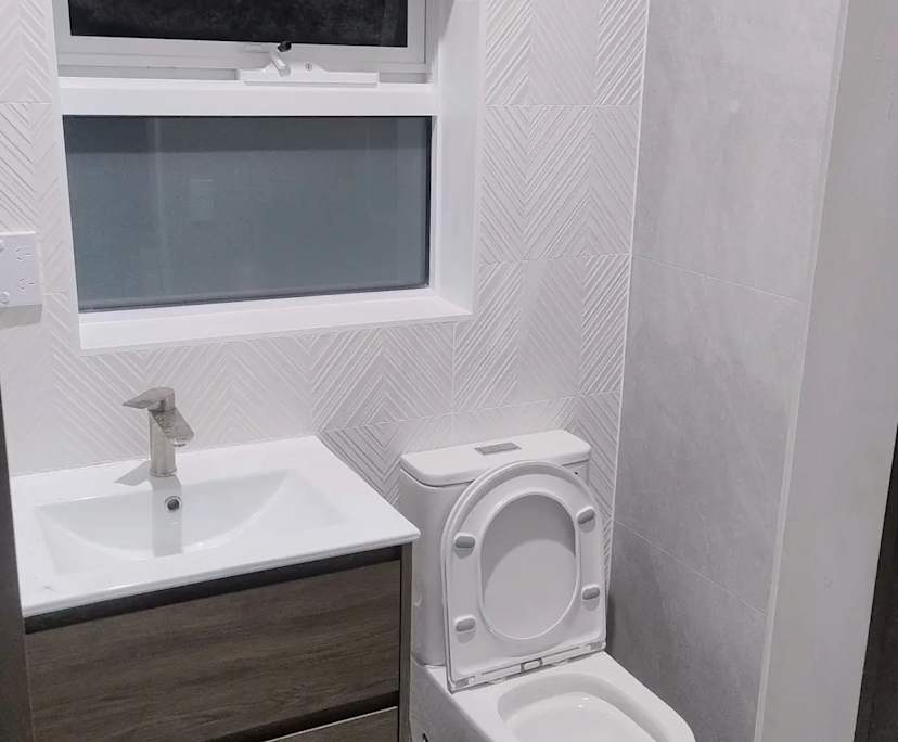 Furnished room with ensuite in a share house