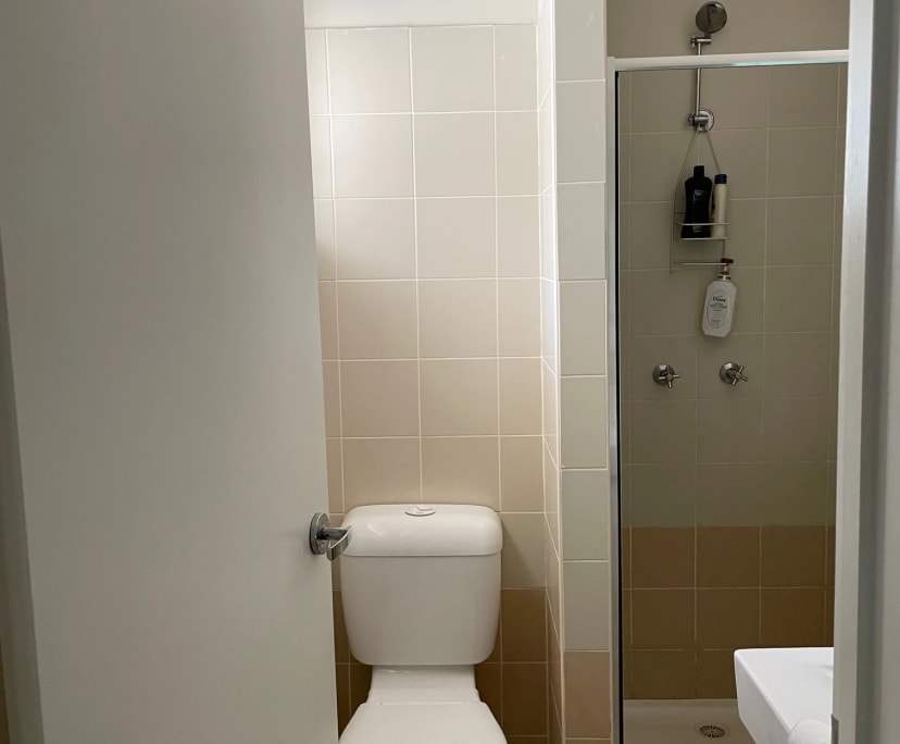 $210, Student-accommodation, 6 bathrooms, Saint Lucia QLD 4067