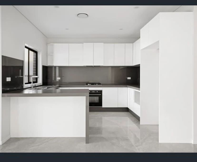 Room with ensuite in a share house