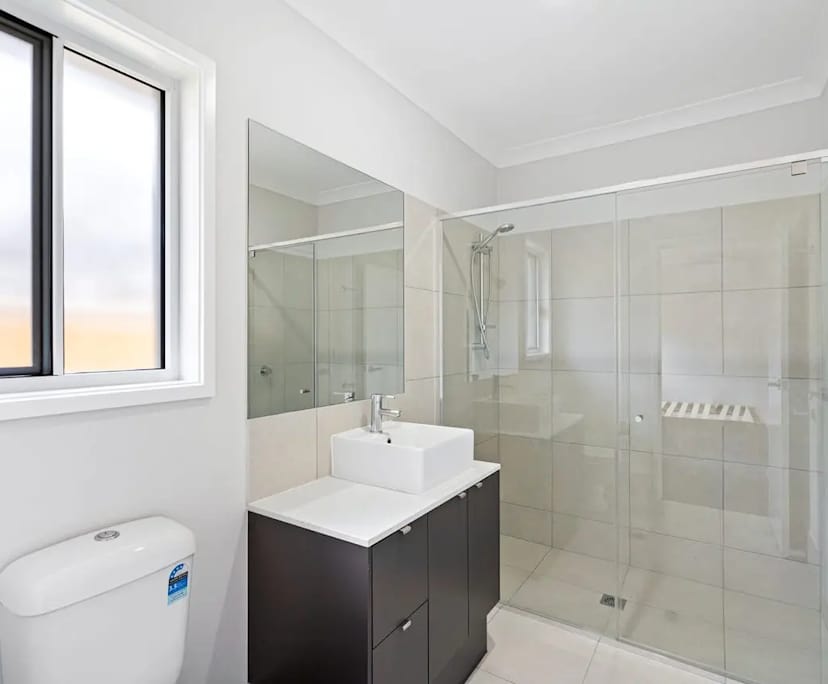 $310, Share-house, 3 bathrooms, Logan Reserve QLD 4133