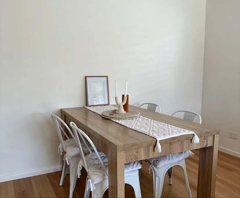 Room in a share house
