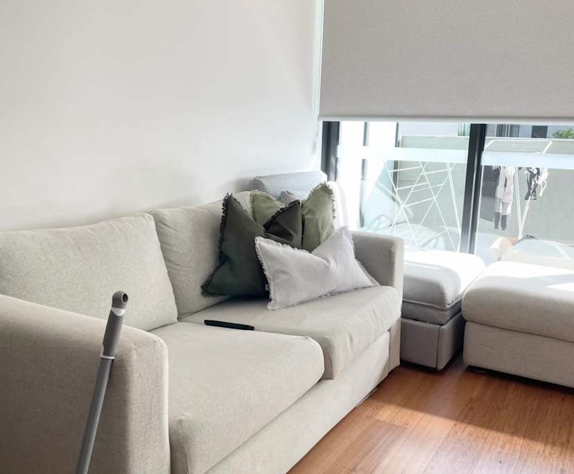 Whole property with 1 room for rent