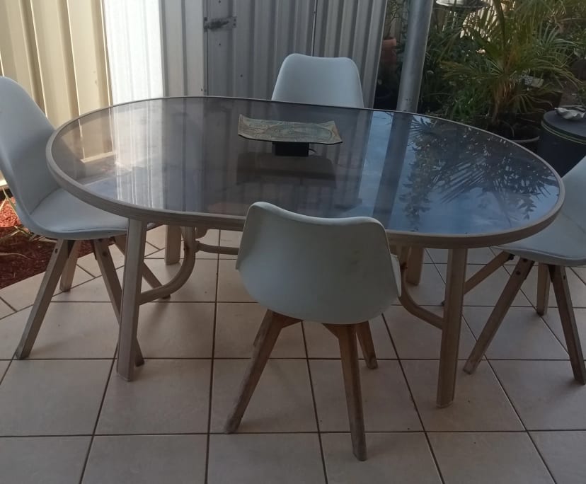 $350, Flatshare, 3 bathrooms, Meikleville Hill QLD 4703