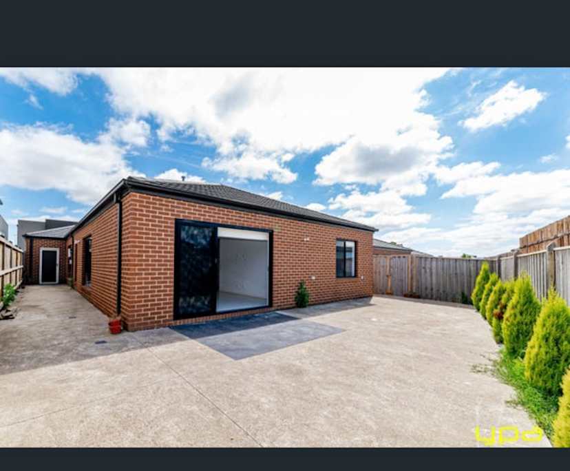 Furnished room with ensuite in a share house