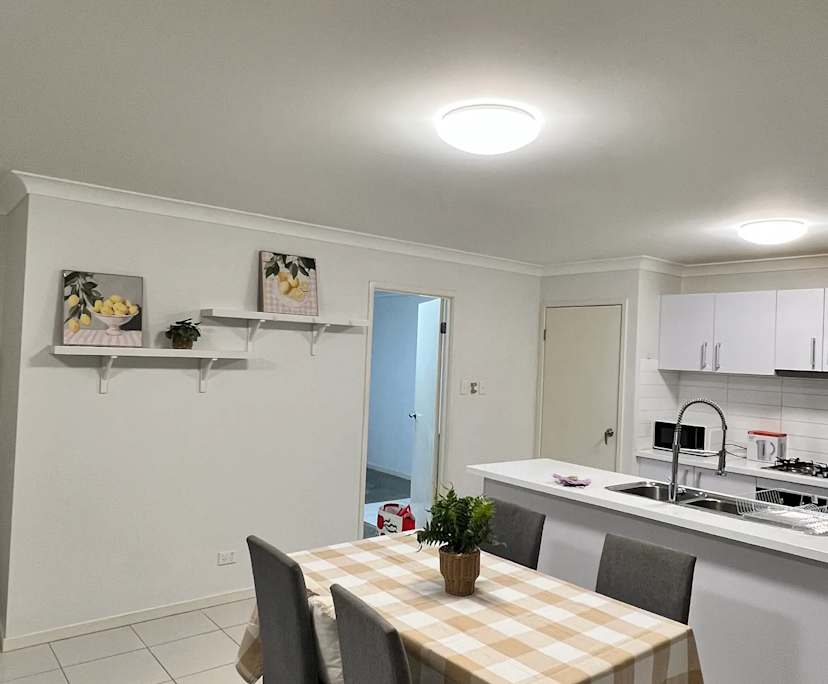 $280, Share-house, 3 bathrooms, Calamvale QLD 4116