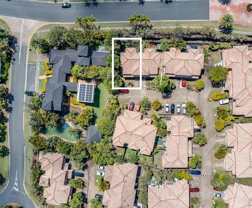 $300, Share-house, 3 bathrooms, Arundel QLD 4214