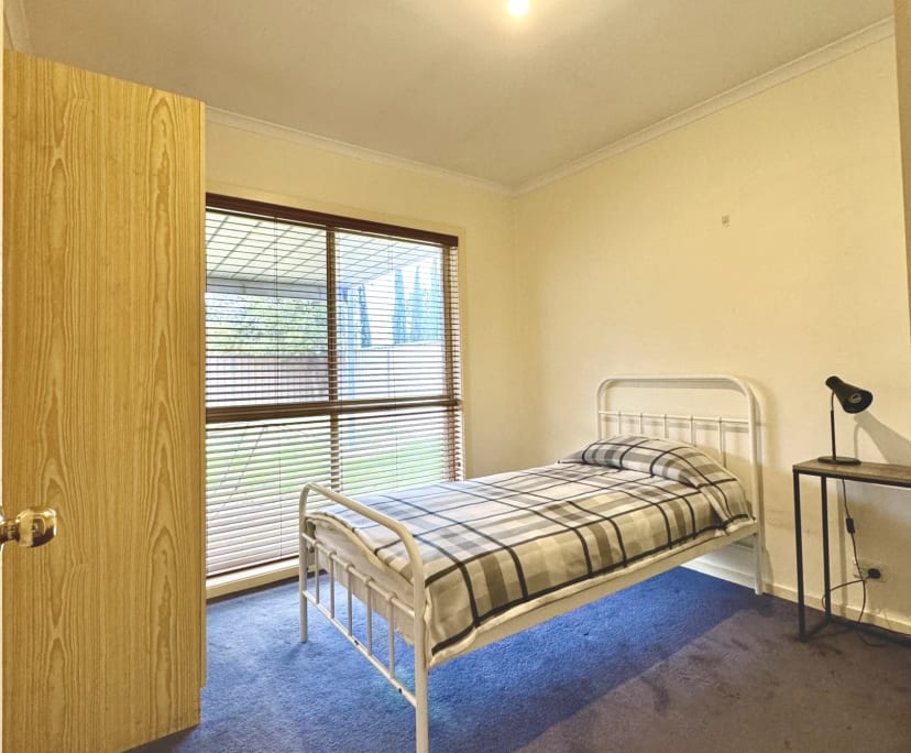 Furnished room in a share house
