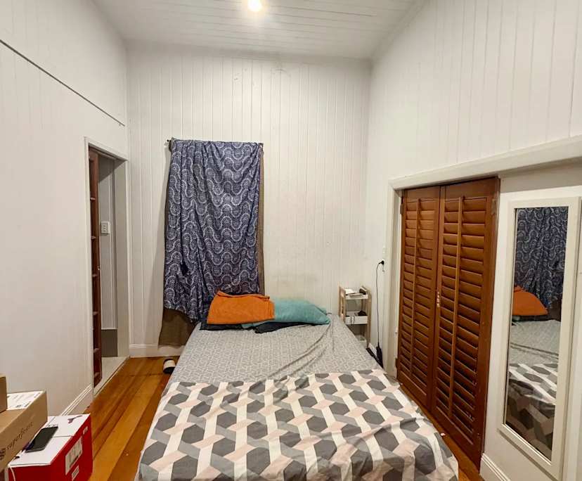 Furnished room with own bathroom