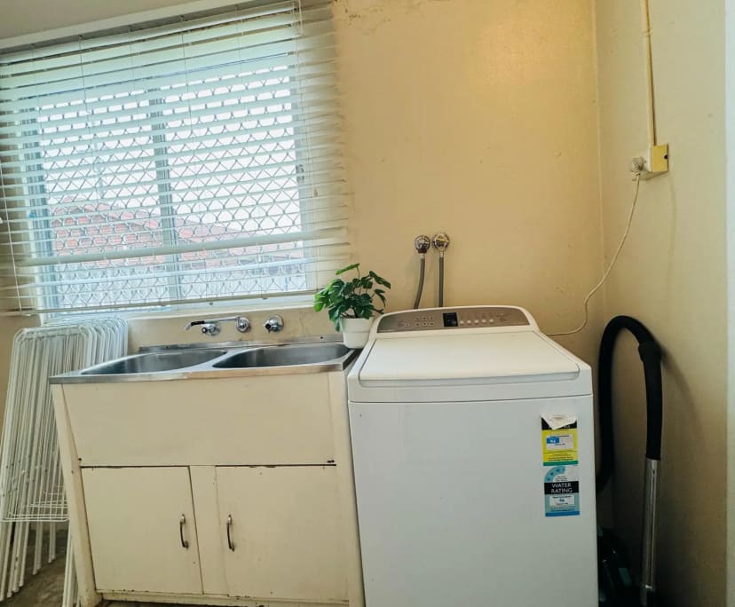 $280, Share-house, 6 bathrooms, North Saint Marys NSW 2760