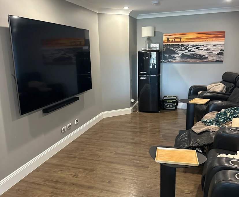 $400, Share-house, 3 bathrooms, Paradise Point QLD 4216