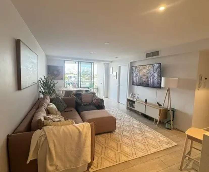 Furnished room with own bathroom