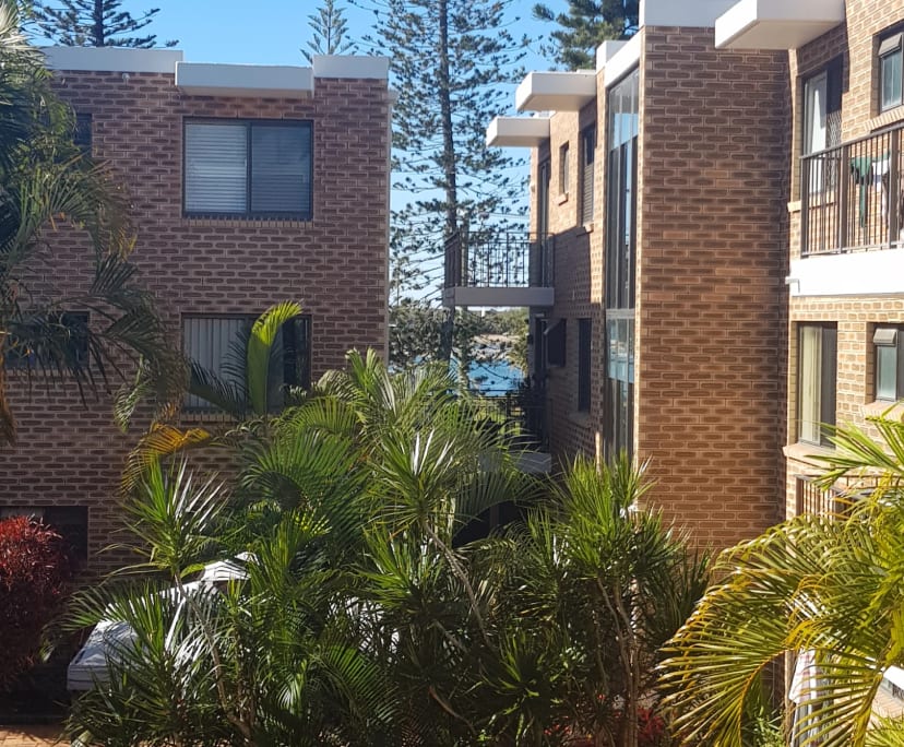 $270, Flatshare, 2 bathrooms, Biggera Waters QLD 4216