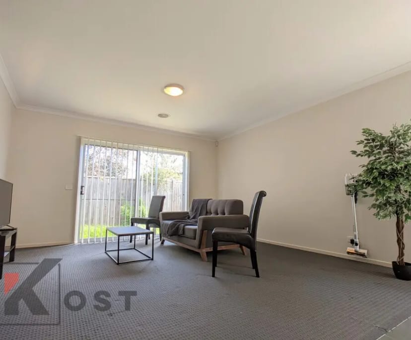 2 Rooms for Rent in Point Cook, Melbourne 200, Fl...