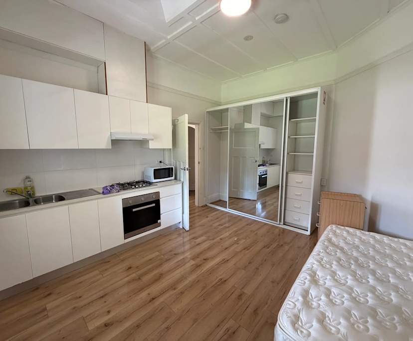 $350, Share-house, 3 bathrooms, Chatswood NSW 2067
