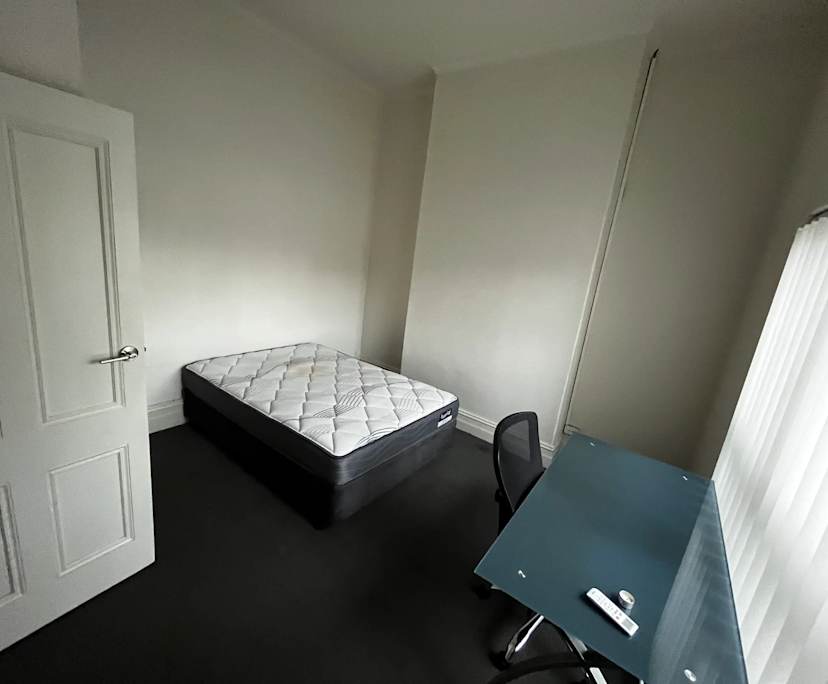Unfurnished room in a share house
