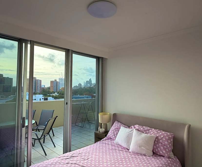 Furnished room in a flatshare