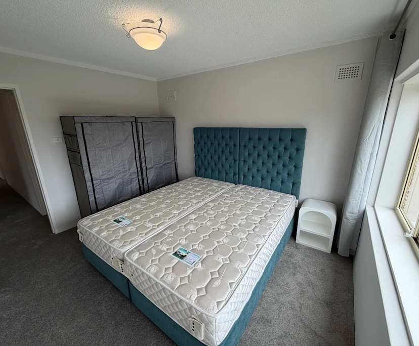 $1,300, Whole-property, 2 bathrooms, Coogee NSW 2034