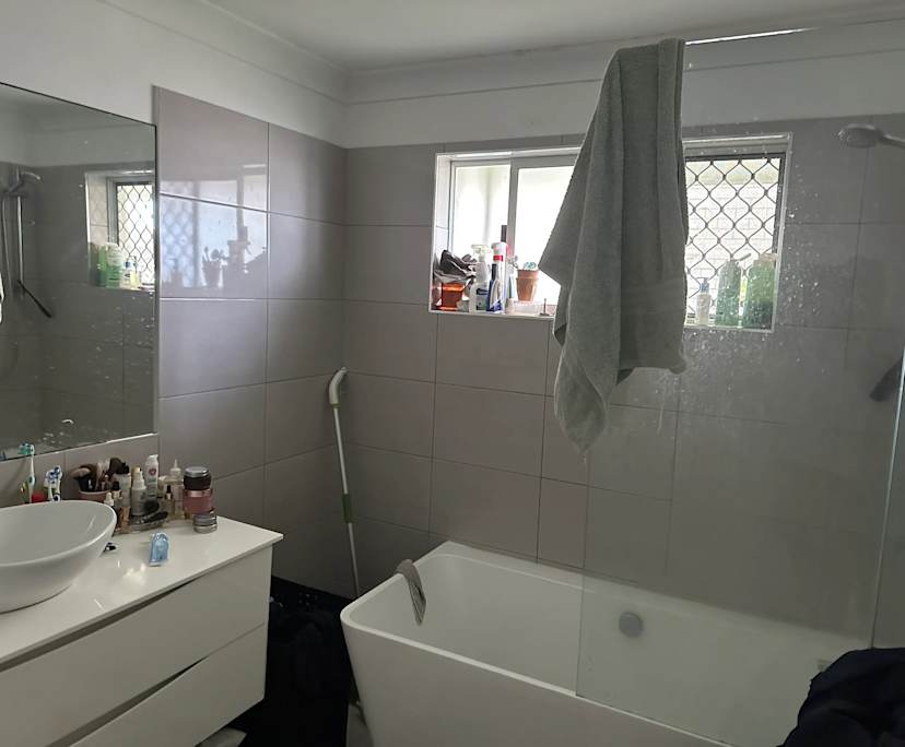 $400, Share-house, 3 bathrooms, Banora Point NSW 2486
