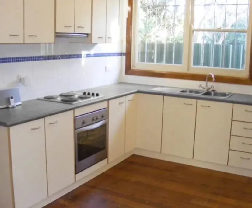 $300, Share-house, 4 bathrooms, North Wollongong NSW 2500
