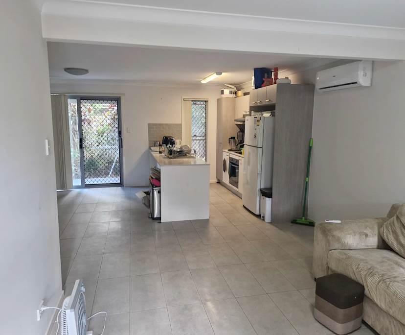 $180, Share-house, 3 bathrooms, Eagleby QLD 4207