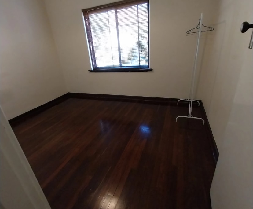$250-270, Student-accommodation, 2 rooms, Saint James WA 6102, Saint James WA 6102
