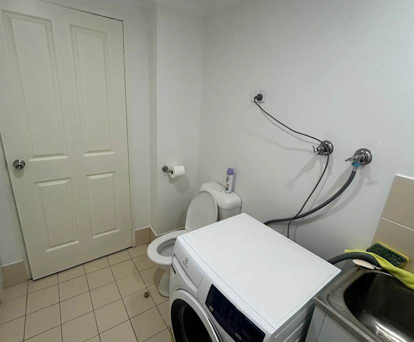 $300, Flatshare, 2 bathrooms, Gymea NSW 2227