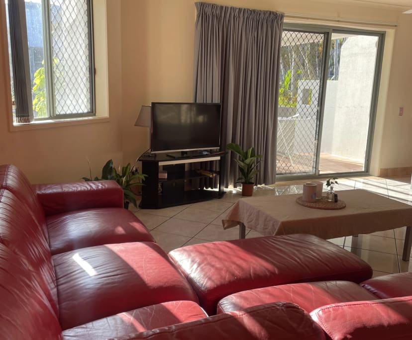 Furnished room in a flatshare