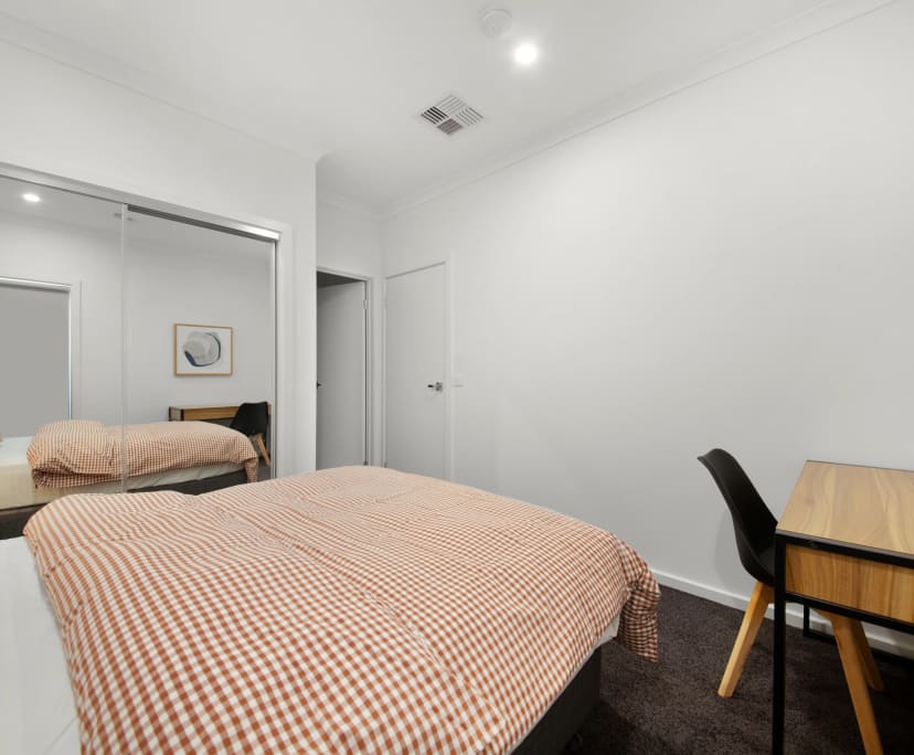 $185, Share-house, 3 bathrooms, Rockbank VIC 3335