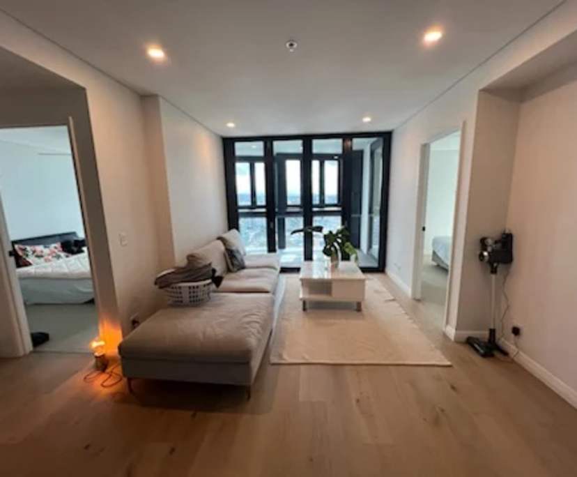 Furnished room with ensuite in a flatshare
