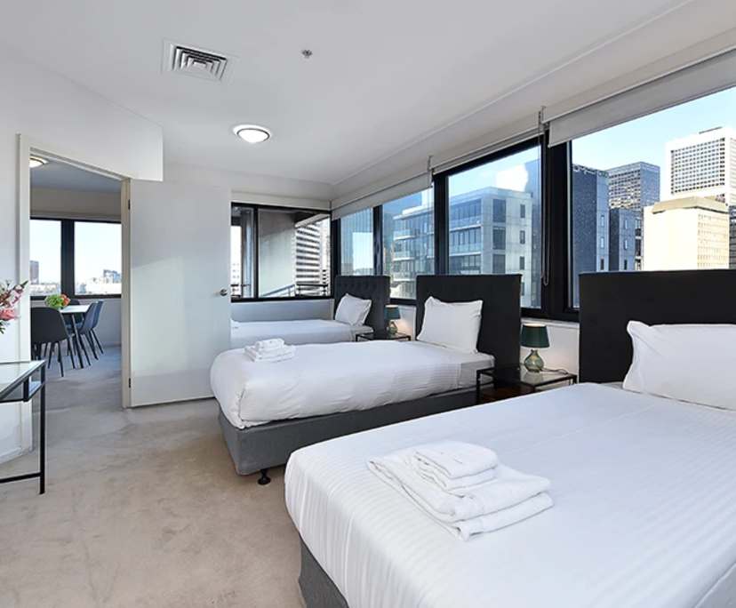 $1,075, Whole-property, 2 bathrooms, Melbourne VIC 3000