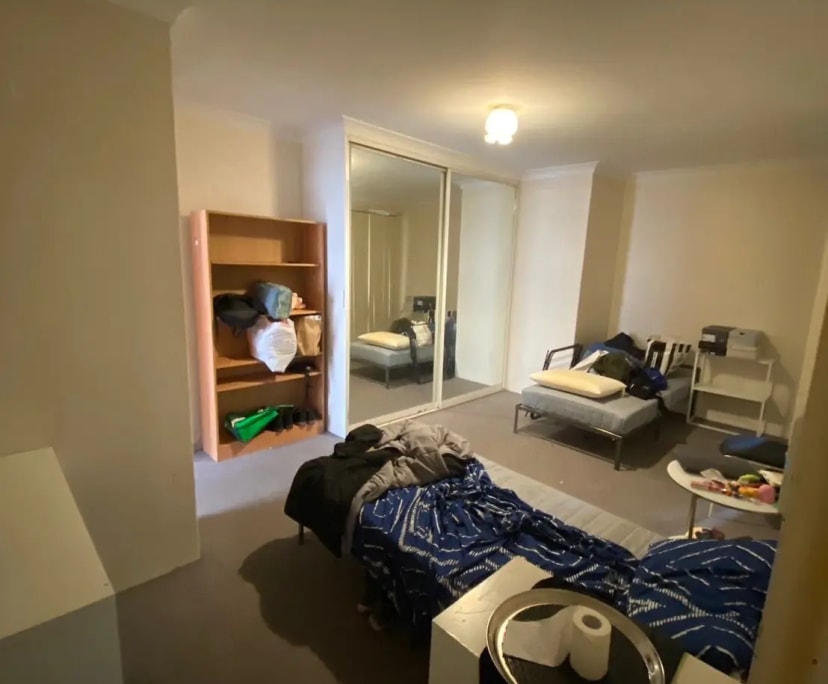 Furnished room in a flatshare