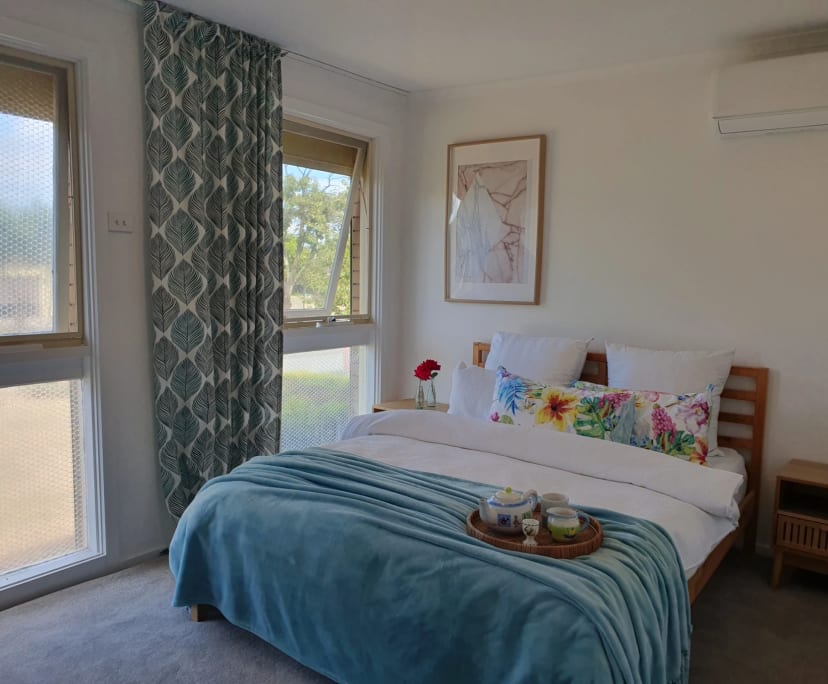 Room in a share house