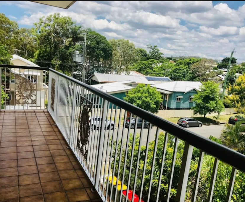 Whole property with 2 rooms for rent