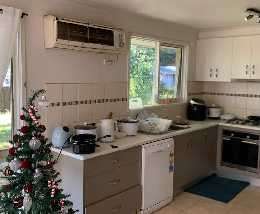 Unfurnished room in a share house
