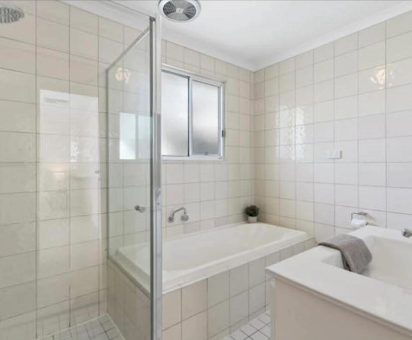 Unfurnished room in a share house