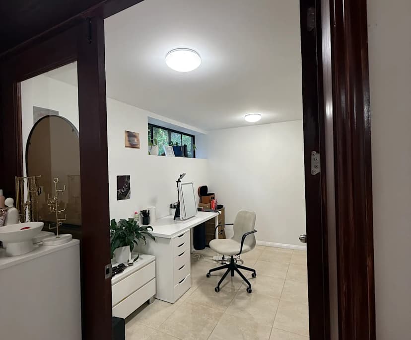 $230, Share-house, 4 bathrooms, Holland Park West QLD 4121