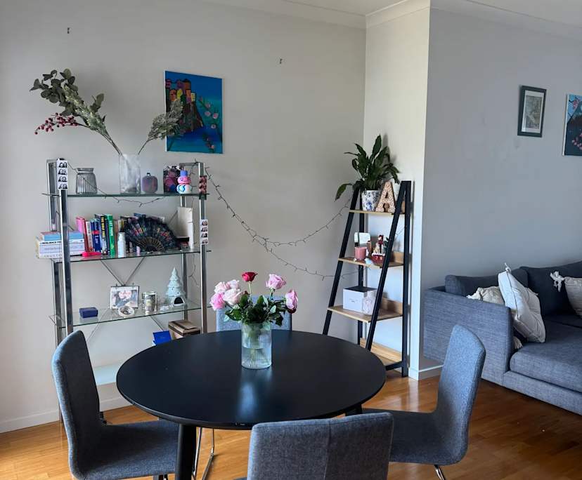 Unfurnished room in a flatshare