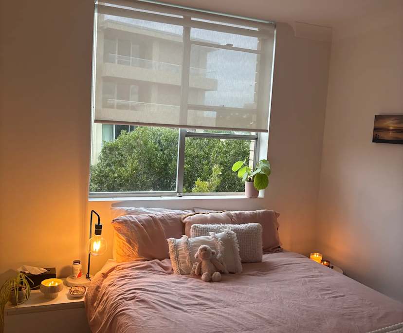 Unfurnished room in a flatshare