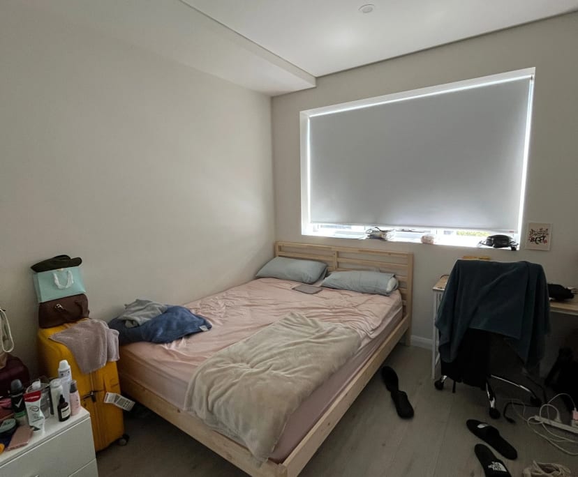 Furnished room in a flatshare