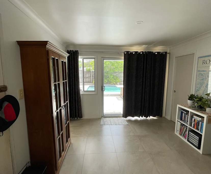 Furnished room with own bathroom