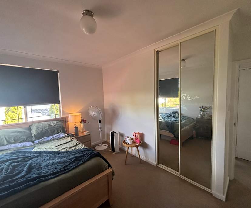 Room in a share house